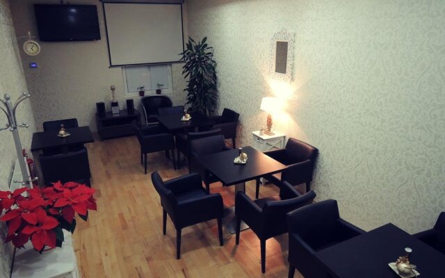 Boutique Hotel Empress