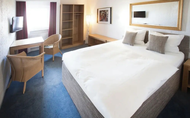 Elan Hotel
