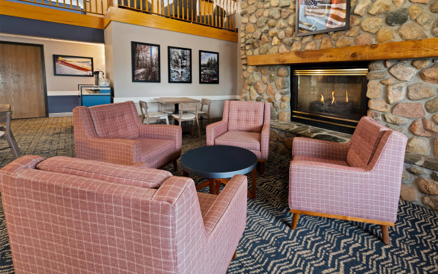 AmericInn by Wyndham Bismarck