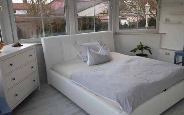 Whirlpool, Fußbodenheizung, Nintendo NES, Netflix, Wintergarten & Workspace