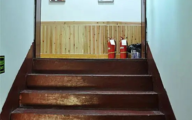 61 Mengyin Apartment