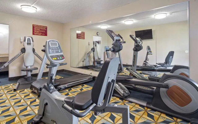 Red Roof inn Plus