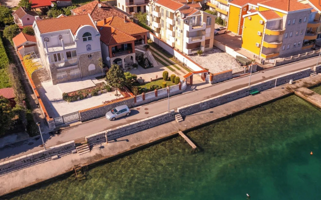 Seafront Haven Darka