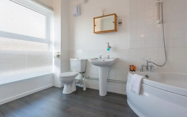 3 Bed Shakespeare Road Townhouse
