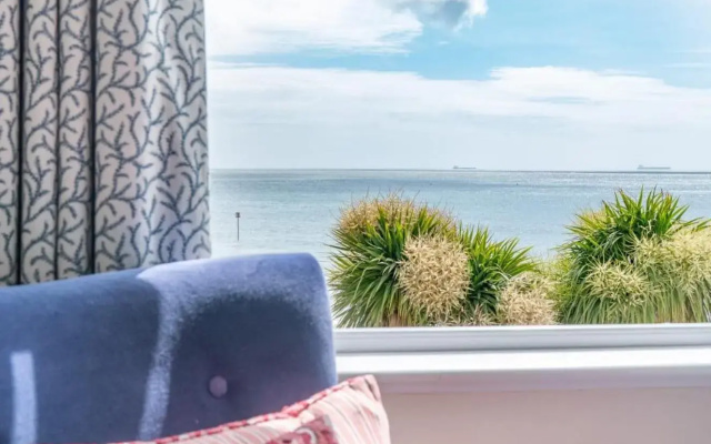 Pink Beach Guest House