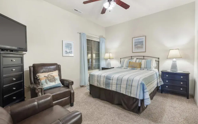 Bounty of Birdie Lane - Golf Courses, Playgrounds & Pool