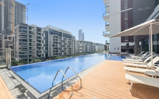 Luxurious 1-bedroom Apart With Dubai Skyline View