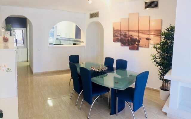 Playamar - Exclusive Beach Apartment With Pool, Tennis and Wifi
