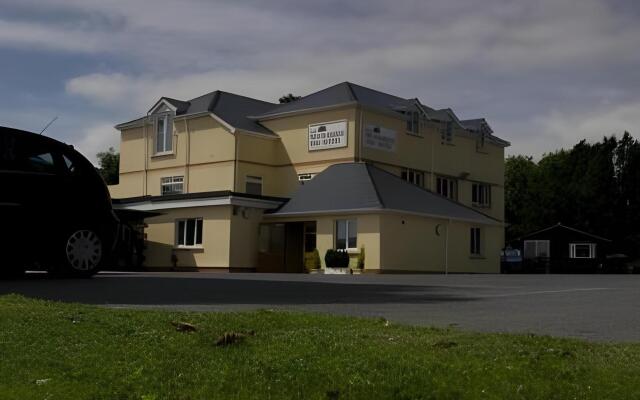 The Woodridge Inn Hotel