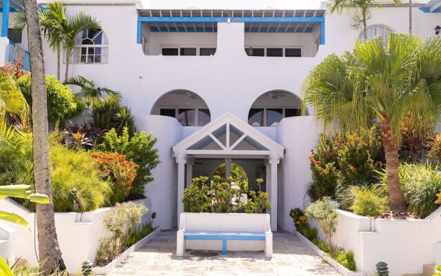 Deluxe Sea View Villas at Paradise Island Beach Club Resort
