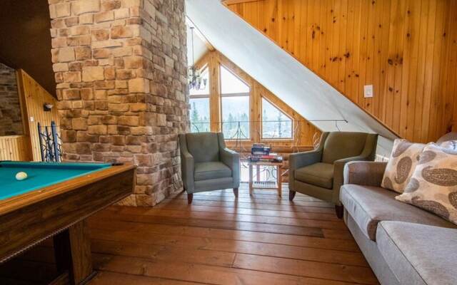 Le St-c me- Spa-piscine- Billard - Ski Val St-c me