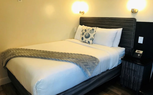 Caribbean Resort Suites