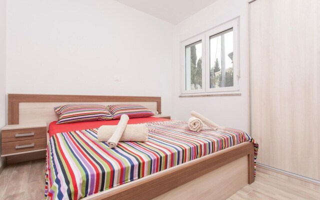 Nice Home in Njivice With Wifi and 2 Bedrooms