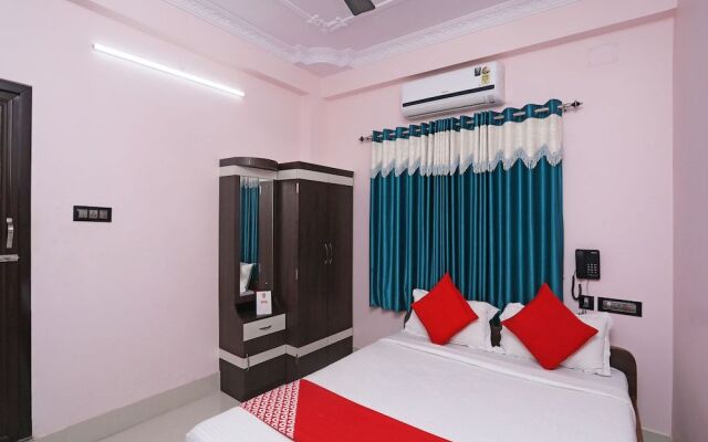 OYO 25018 Saanvi