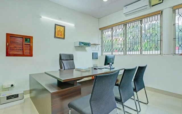 Oyo Flagship 805186 Hotel Adara Residency