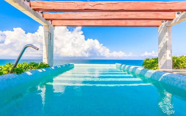 Deep Blue Condos - 301