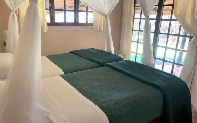 Double Lodge in Natural African Bush - 2111