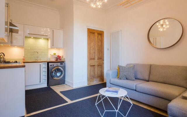 Historic Edinburgh 1890s Home Turned Relaxing Retreat
