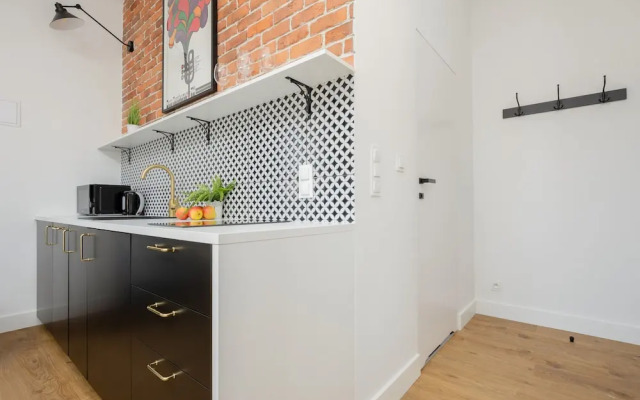 Studio in the Old City by Renters