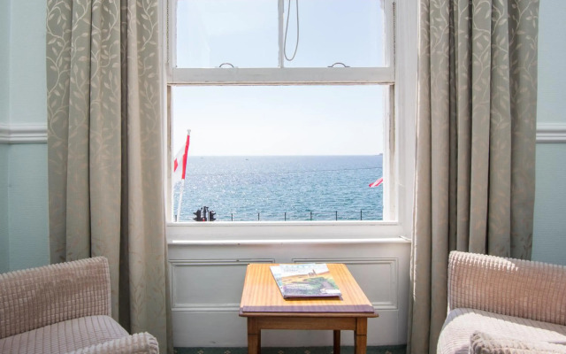 The Queens Hotel
