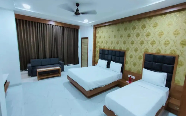 Hotel Rest and Leaf