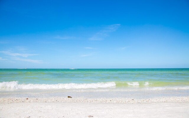 South Seas Tower 4 605