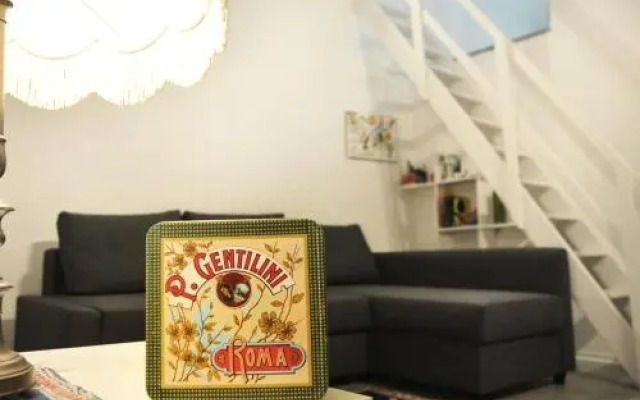 Loft Colosseo entire Apartment for family