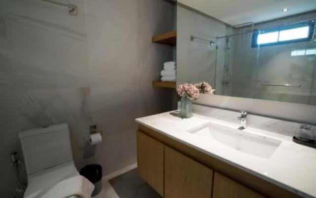 Thea, Executive Suite Serviced Apartment in Ekamai