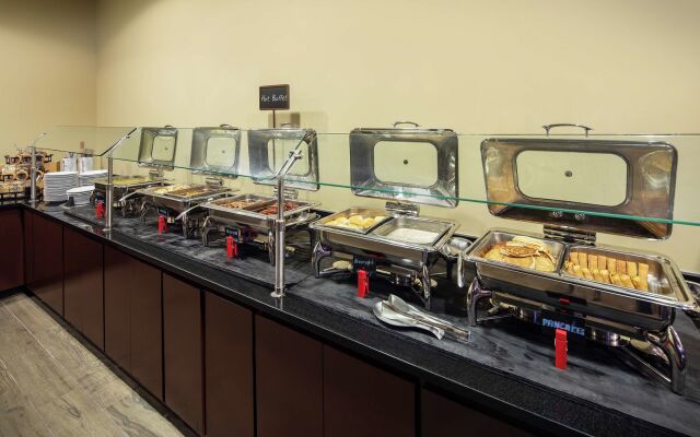 Embassy Suites by Hilton Detroit Troy Auburn Hills