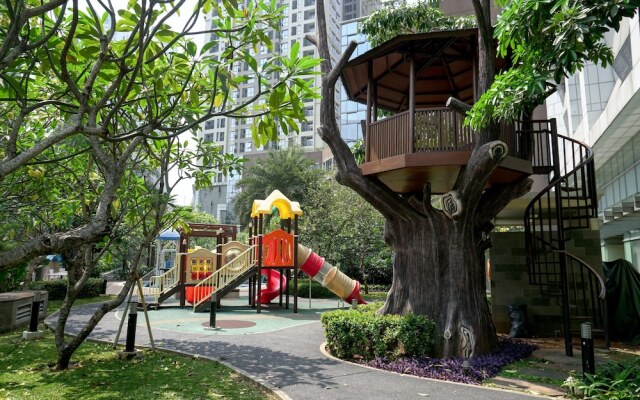 Golf View 2Br At The Mansion Kemayoran Apartment