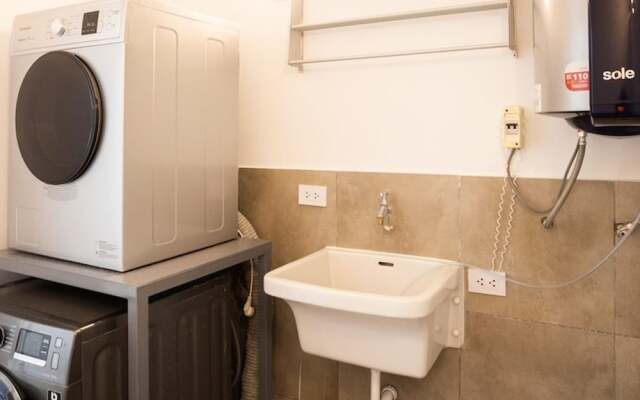 w Great 3BR Duplex With Terrace in Miraflores