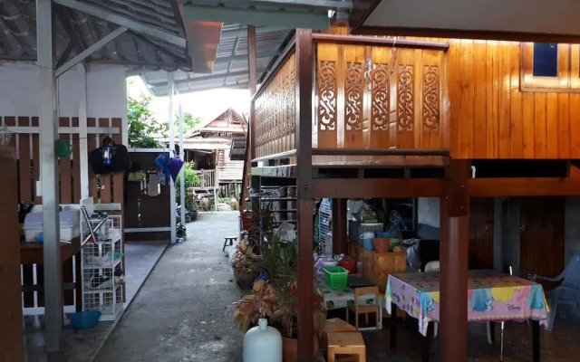 Baanbon Homestay