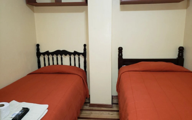 Hostal Puertas del Sol