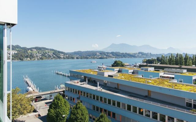 Penthouse Apartments Lakeside