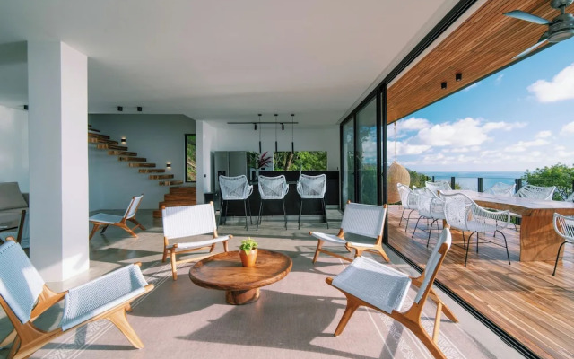 Seataya Oceanview Luxury Villas