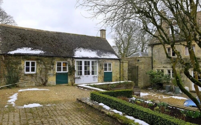Hazel Manor Wing