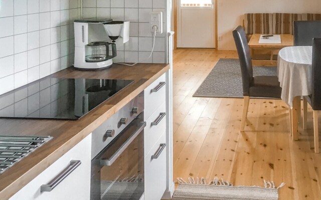 Stunning Home in Sjötorp With Wifi and 3 Bedrooms