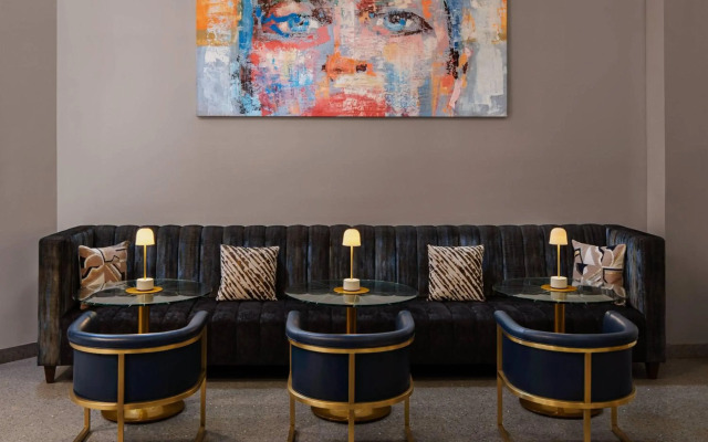 Glass Light Hotel & Gallery, Autograph Collection