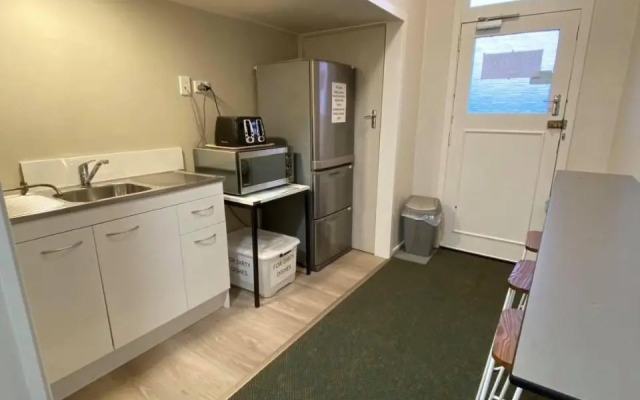 Hokitika Pioneer Hotel