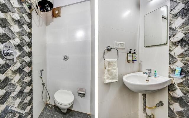 Fabhotel Rotano Suites