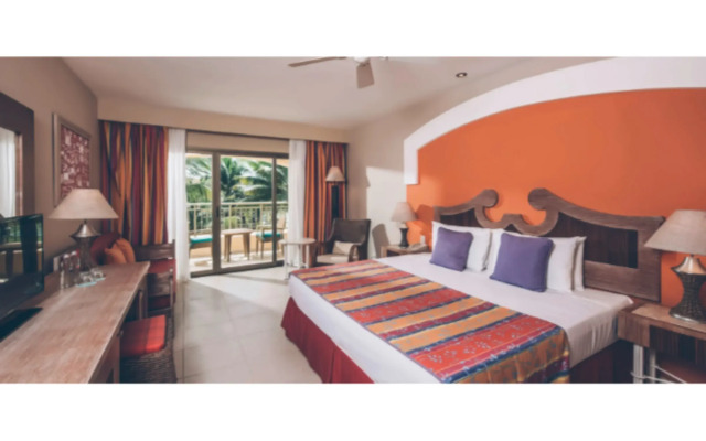Iberostar Waves Bahia - All Inclusive