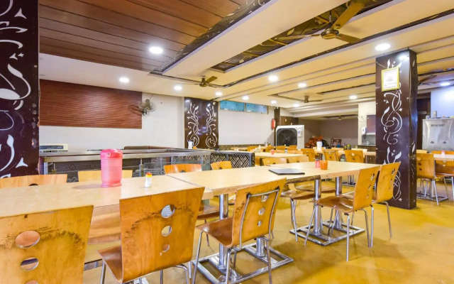 Hotel Raghumani Palace