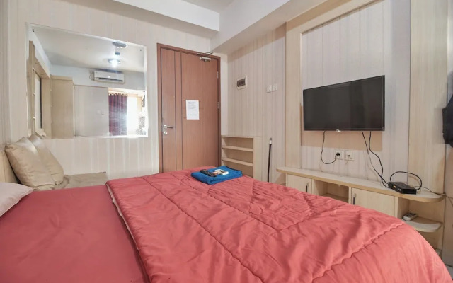Apartment Green Lake View Ciputat by Celebrity Room