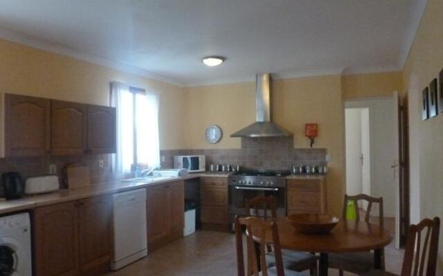 Hirondelle Holiday Home