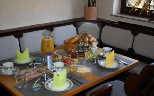 B&B on route L854 - Pension zum Riepen