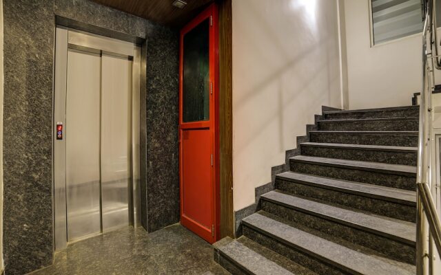 New Haven Hotel Greater Kailash by OYO