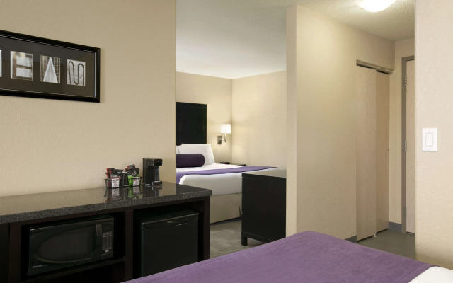 Days Inn by Wyndham San Bernardino Casino