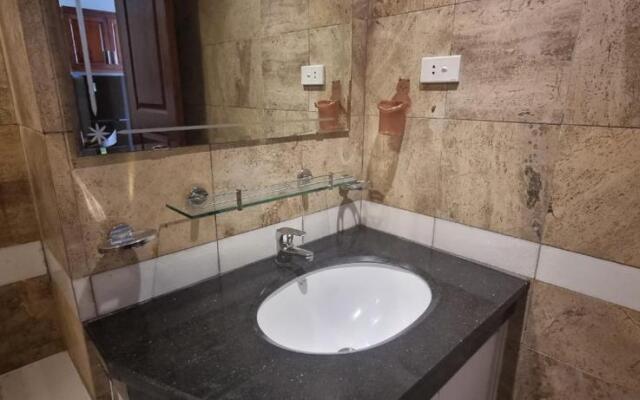 Ruby Serviced Apartment Lieu Giai