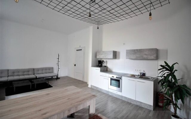 Geräumiger Altbau für große Gruppen