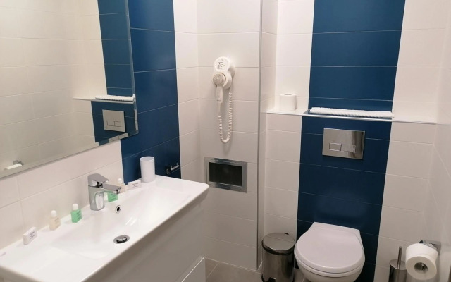 Noris Apart with Garage